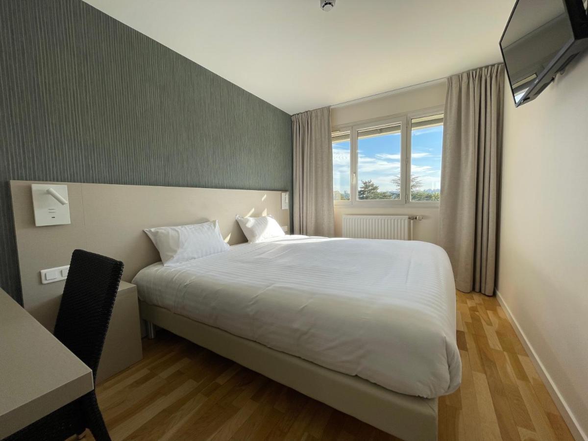 Valpre Hotel