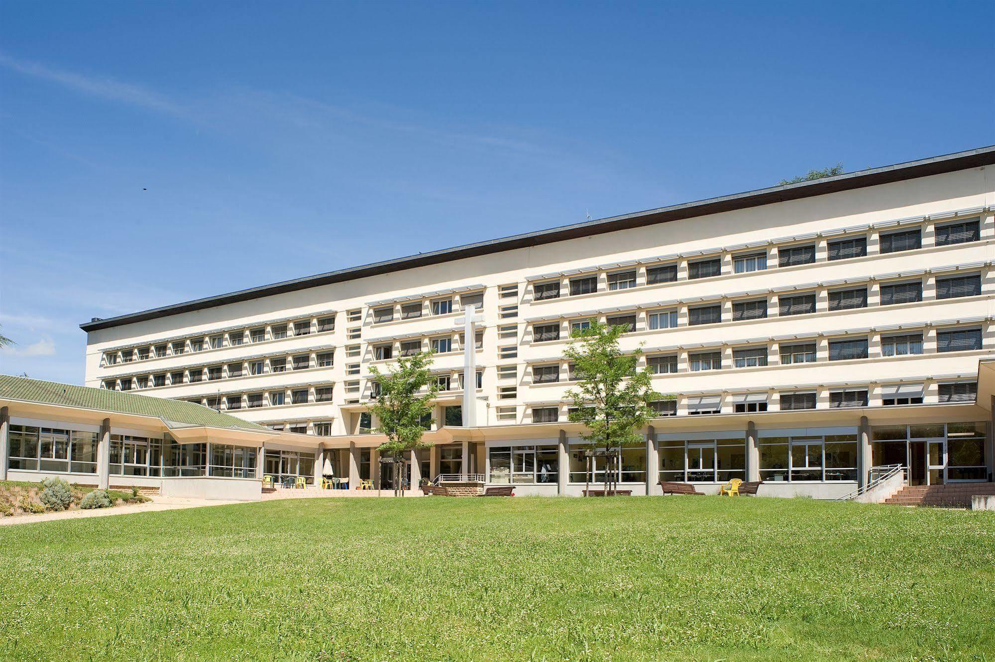 Hotel Valpré Écully